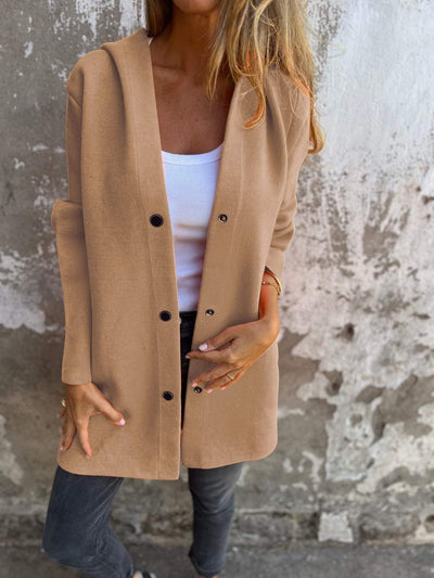 Adriana | Veste en tricot avec boutons et capuche